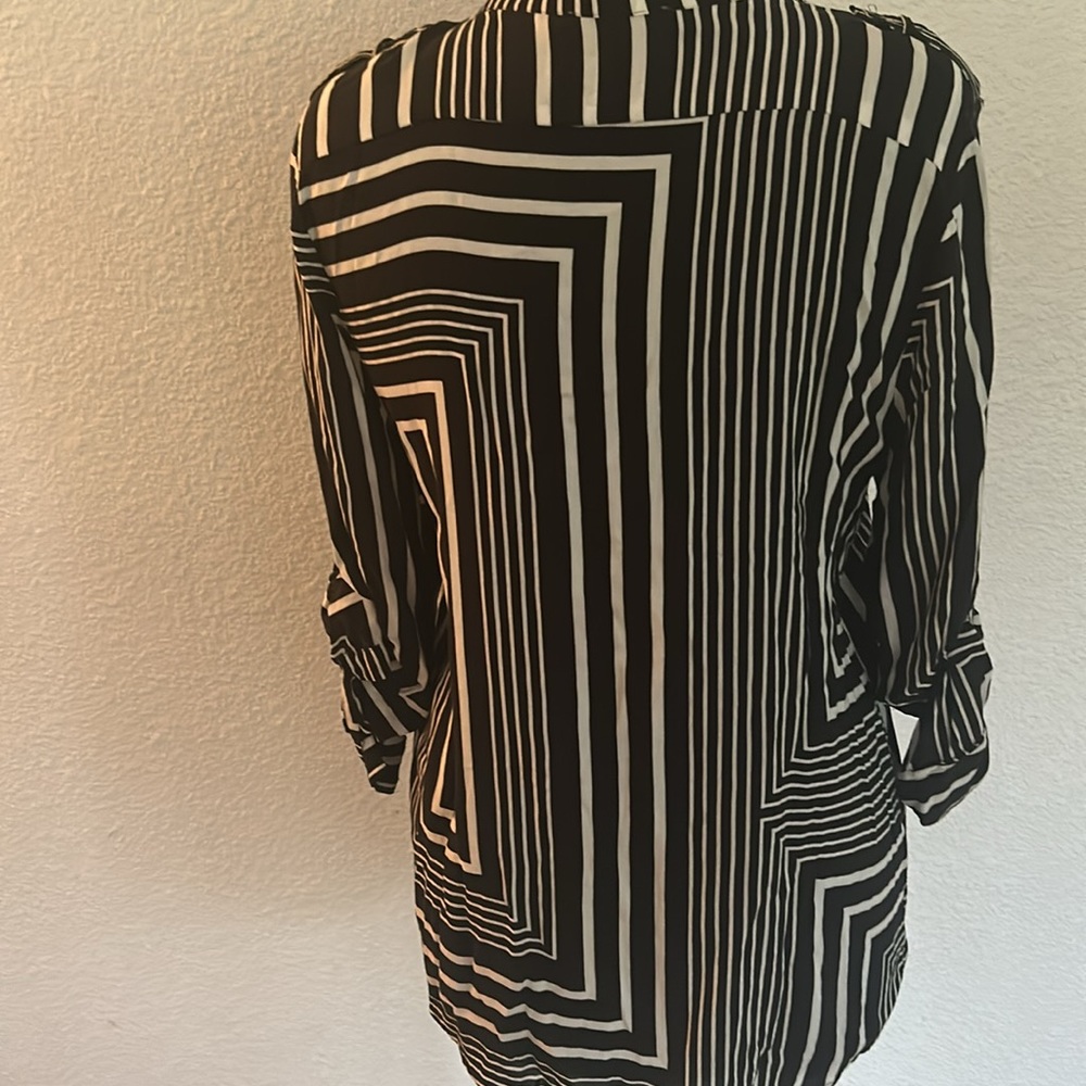Calvin Klein Black and White Blouse - Picture 5 of 5